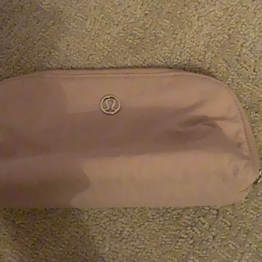 Lululemon purple pouch